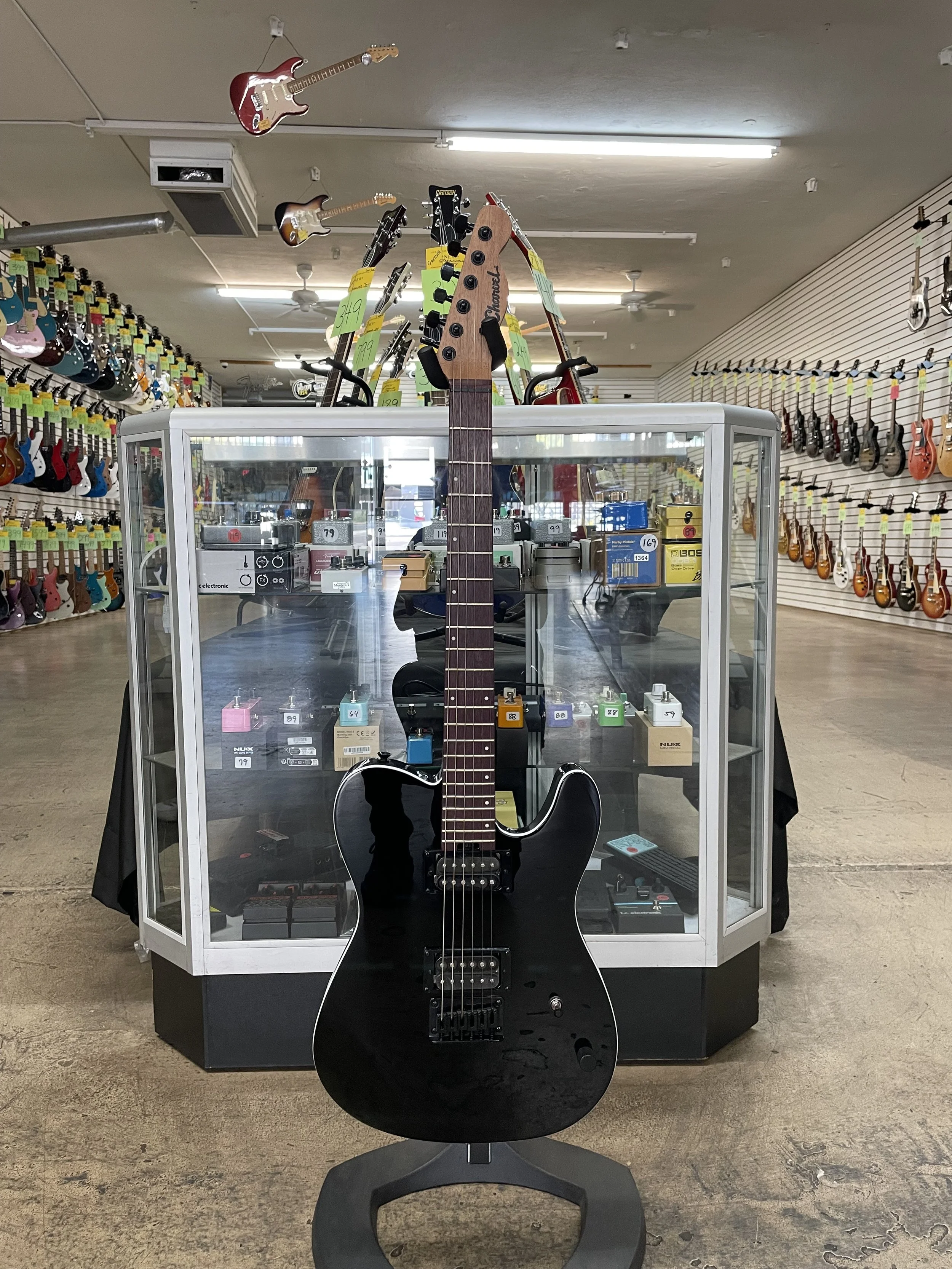 ギター Charvel by Jackson Jackson/Charvel Electric Guitars — Bizarre Guitar